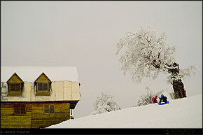 KERUCOV .ro - Fotografie si Jurnale de Calatorie - Straja in Muntii Valcan, zapada in culori si schi - 2