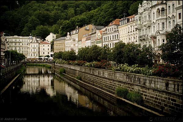 Fotografia Vedere din Karlsbad / View from Karlsbad, album Orasul oarecare - Puncte peste asfalt / Some City - Spots on the Asphalt, Karlovy Vary, Cehia / Czech Republic, KERUCOV .ro © 1997 - 2024 || Andrei Vocurek