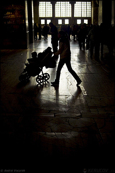 Fotografia: O alta ora de varf / Another Rush Hour, KERUCOV .ro © 1997 - 2025 || Andrei Vocurek