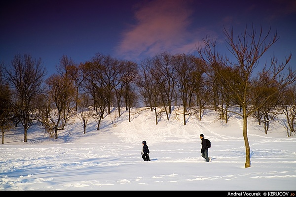 Fotografia: Pasi in alb / Steps In White, KERUCOV .ro © 1997 - 2025 || Andrei Vocurek