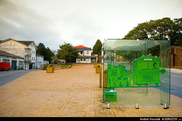 Fotografia: Statia de autobuz / The Bus Station, KERUCOV .ro © 1997 - 2025 || Andrei Vocurek