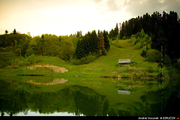 Fotografia: Taul Brazi - I / Brazi Lake - I, KERUCOV .ro © 1997 - 2025 || Andrei Vocurek