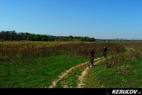 Traseu MTB Caldarusani - Padurea Caldarusani - Manastirea Caldarusani - KERUCOV .ro © 2007 - 2024 #traseecubicicleta #mtb #ssp