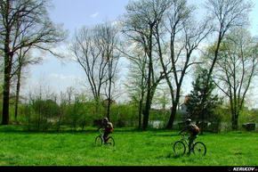 KERUCOV .ro - Fotografie si Jurnale de Calatorie - Traseu MTB Bucuresti - Mogosoaia - Palatul Mogosoaia de Andrei Vocurek