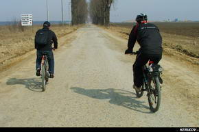 Traseu MTB Bucuresti - Gradistea - Conacul Hagi Tudorache - Maineasca - KERUCOV .ro © 2007 - 2024 #traseecubicicleta #mtb #ssp